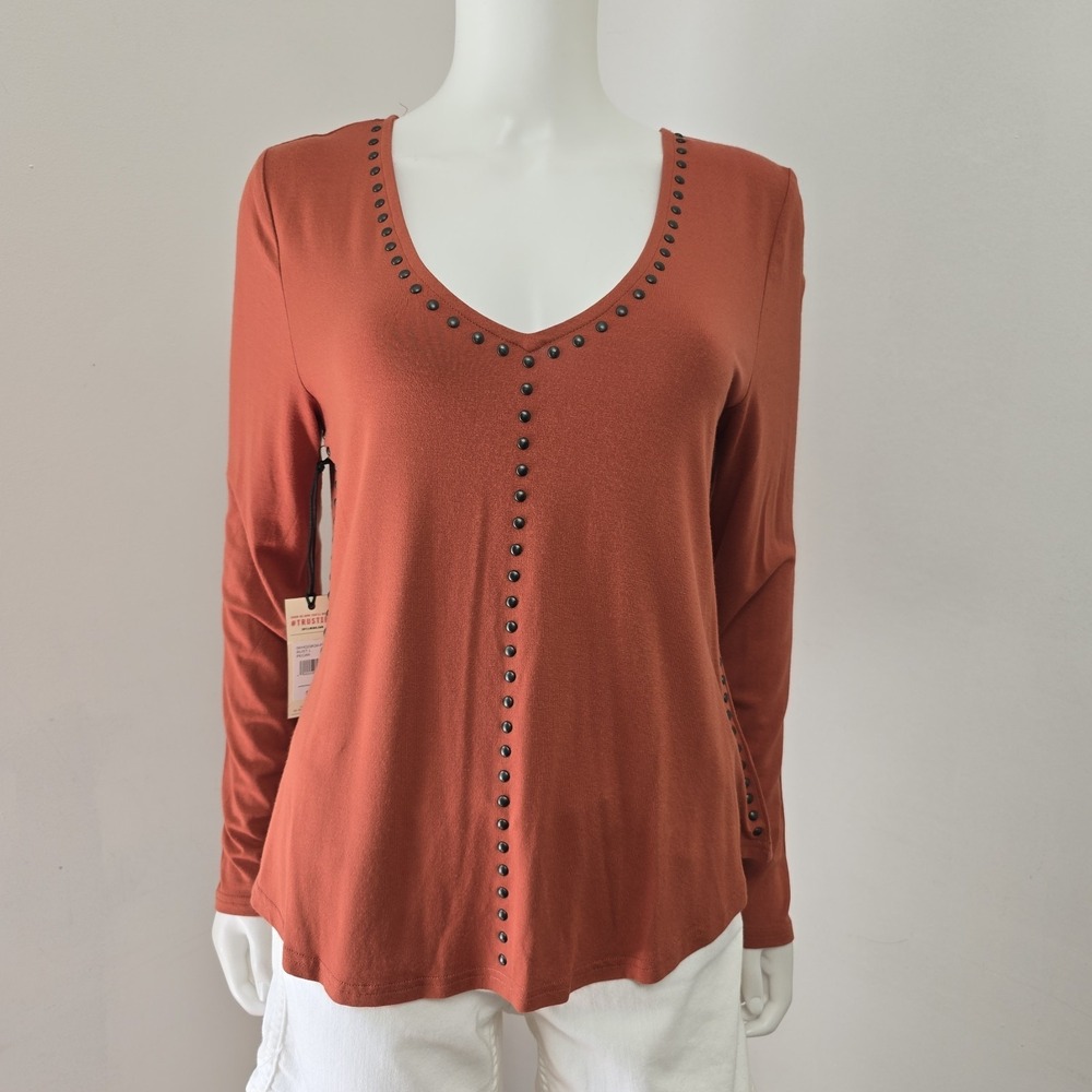 Idyllwood Miranda Lambert Top Size L Rust Studded V-neck Stretch Western NWT